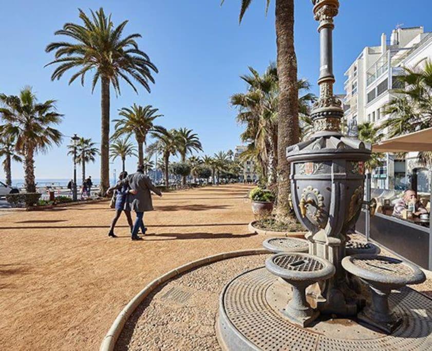 Apartamento Loft, Lloret De Mar Buitenkant foto